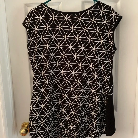 Message Factory Tunic Tee - Picture 2 of 3